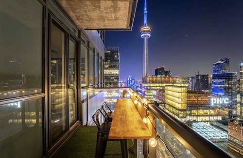 Toronto Entertainment District Condo | NEW! 2BR + 2BA + Parking - Toronto Harbourfront