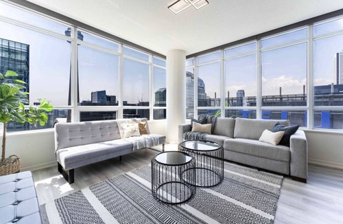 Toronto Entertainment District Condo | NEW! 2BR + 2BA + Parking - Toronto Harbourfront