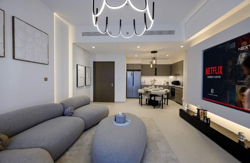 Downtown Dubai Apartment | New 2BR | Balcony with Fountain View | High Floor