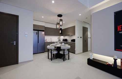 Downtown Dubai Apartment | New 2BR | Balcony with Fountain View | High Floor