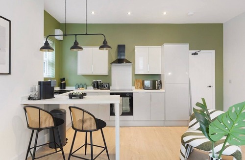 Hartlepool House | New! 2BR in Gladstone