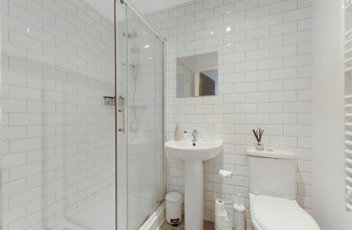 Old Trafford Apartment | New 2BR in Kinetic, Talbot Road