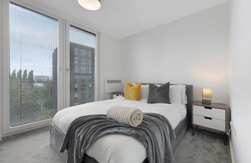Old Trafford Apartment | New 2BR in Kinetic, Talbot Road