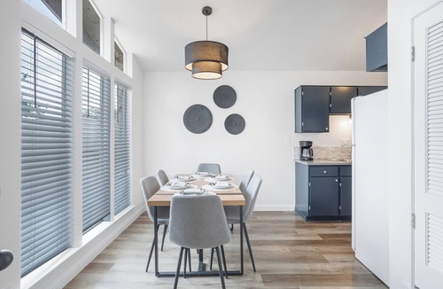 McNeil House | NEW 3 BDRM NW Austin Home Near Mopac/Q2/Domain/DT