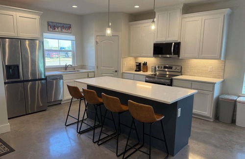 Granite Shoals House | New 3 Bed 2 Bath Home in Granite Shoals Short Walk to Lake LBJ-Pet Friendly