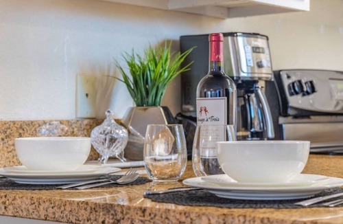 Ukiah House | NEW! 3 BED 2 BATH Utopian Ukiah