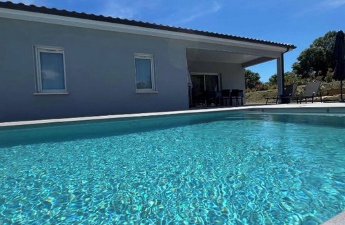 Berrias-et-Casteljau House | New 3-bedroom villa with pool