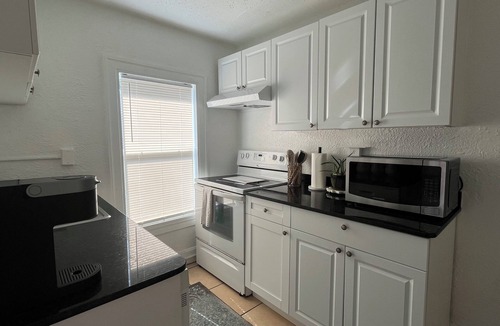 Historic Uptown Apartment | NEW! 3 Bedroom Apartment near Downtown St. Petersburg