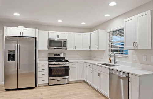 Wildwood Cottage | NEW 3 bedroom cottage home in The Villages minutes to Eastport