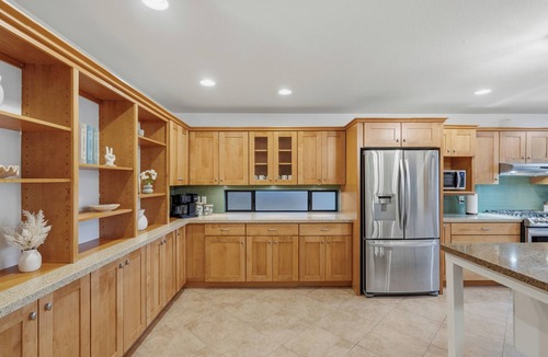 Sierra Vista House | NEW 3 Bedroom home with Pool & Spa on the GolfCourse