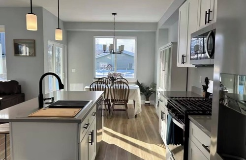 Eagle River House | New 3-bedroom townhome in Eagle River