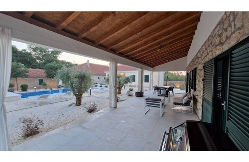 Oklaj Villa | NEW! 3 bedrooms, 2 bathrooms, infinity pool view, FREE wine tour
