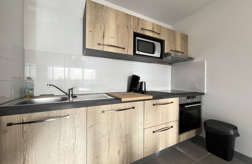 Frouzins Apartment | New 3-room apartment in secure residence