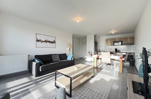 Frouzins Apartment | New 3-room apartment in secure residence