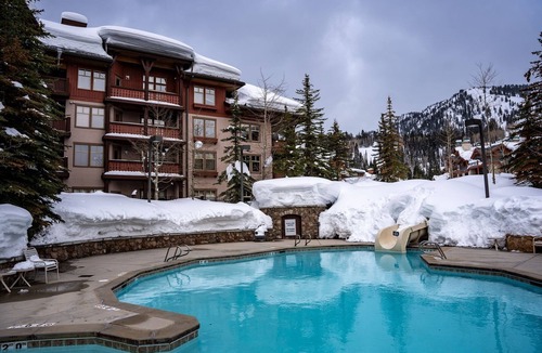 Snowbird Condo | NEW! 3419B - Double Queen Standard Powderhorn Lodge