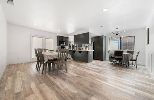Carmichael House | New 3BD/2BA Ideal Escape Close to the River