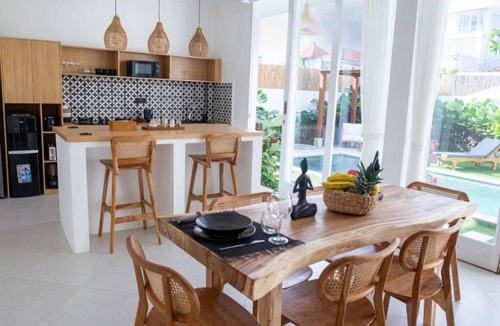 Batu Bolong Villa | NEW 3BDR Villa - 3 Min Echo Beach