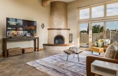 Sandia Heights South House | ❤️New 3BR Adobe House in ABQ w/ Pool Table