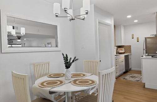 South Main Condo | NEW 3BR Condo Walk to NRG Stadium Gated + Parking!