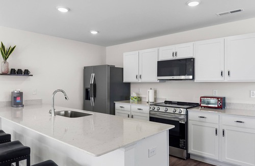 Greenville House | New 3Br Townhome, 5 min from hospital