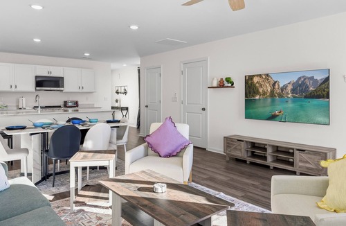 Greenville House | New 3Br Townhome, 5 min from hospital