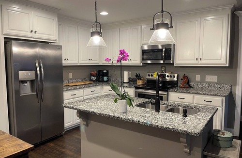 Shelbyville House | NEW 4 Bdrm house in Shelbyville - great neighborhood, 2 mi to Cooper Steel Arena