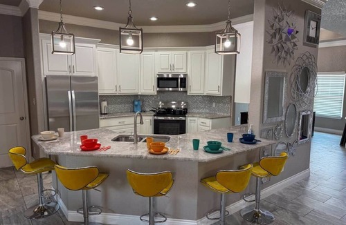Amistad National Recreational Area House | NEW 4 BED | Pool-Table, Ping-Ping, Arcade, Office