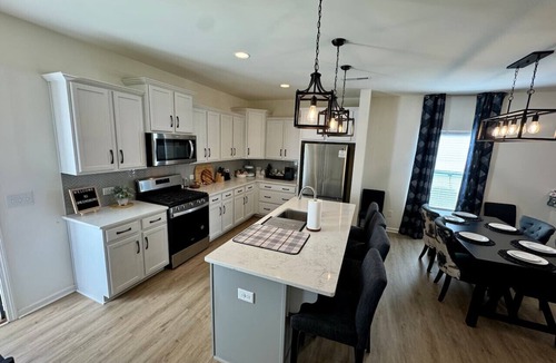 Ruffin House | New 4 Bedroom in Quiet Neighborhood w/Sidewalks & Parks