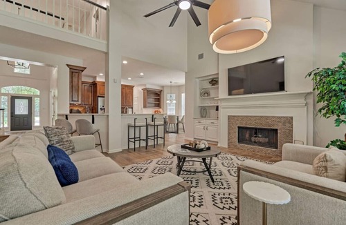 Alden Bridge House | New! 4BR/Easy Access to all Woodlands amenities