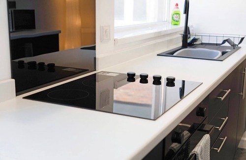 Stanley House | New! 4BR in Durham Road