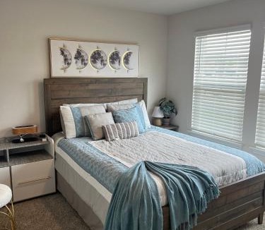 San Marcos House | New 4BR Walk to Community Pool & Playground