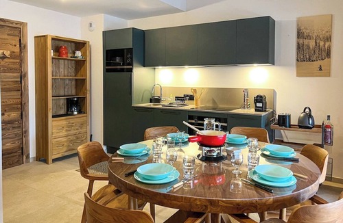 Le Praz de Lys Apartment | New 6p Apt | Ski-in/out & Central