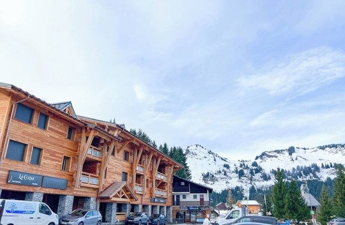 Le Praz de Lys Apartment | New 6p Apt | Ski-in/out & Central