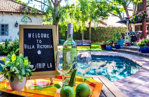 Mid City House | New! 7 mi SoFi Stadium Private Pool Guesthouse LaFayette Sq
