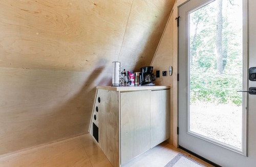 Steelville House | New A-Frame Tiny Home Retreat -With Private Sauna!