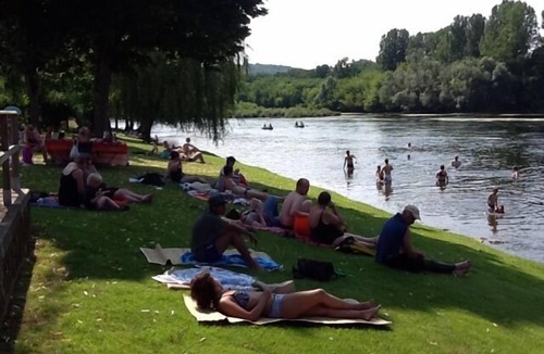 Bigaroque Apartment | New accommodation, comfort, by the river, covered terrace