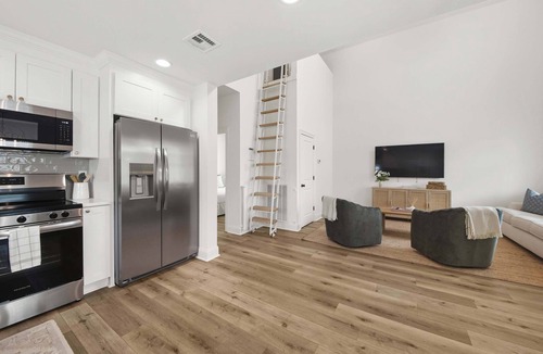 Youngsville House | New Ace Cottage - King Bed - Loft - Sports Complex