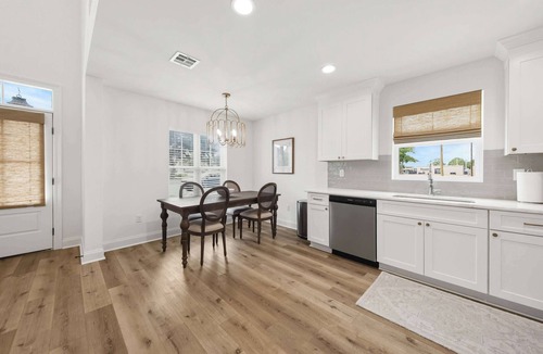 Youngsville House | New Ace Cottage - King Bed - Loft - Sports Complex