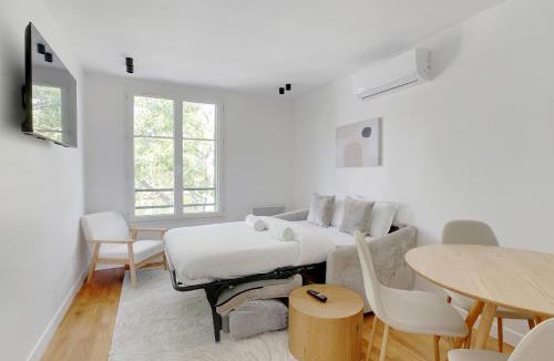 Saint-Ouen Apartment | New, air-conditioned apartment - close to Paris