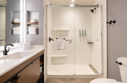 Millbrae House | New All-Suites San Jose