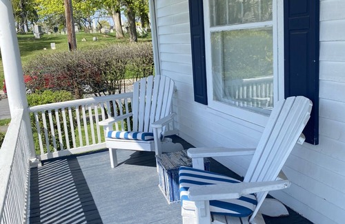 Geneva House | New and Improved Ownership, nFingerLakes, NY,Cozy, Historic,Charmingn