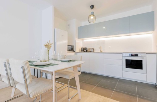 Les Puces de Saint-Ouen Apartment | New apartment - 2BR/5P - Puces de Saint-Ouen