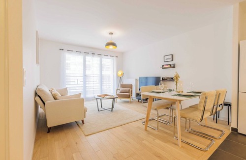Les Puces de Saint-Ouen Apartment | New apartment - 2BR/5P - Puces de Saint-Ouen