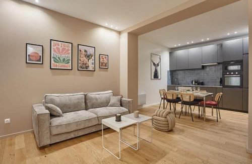 Saint-Vincent-de-Paul Apartment | New Apartment 2 bedrooms center of Paris by Studio prestige