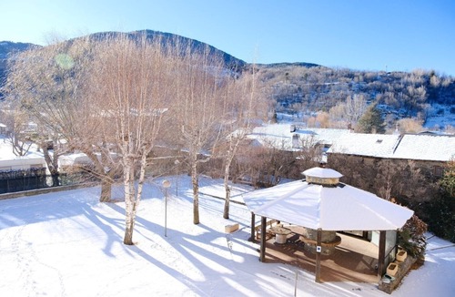 Err Apartment | New apartment, 5 beds – 8 km from the resorts