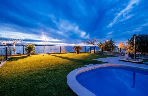 Povljana Apartment | New apartment Budinski 1st row & pool