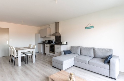 Mimizan Apartment | New apartment for 4 in central Mimizan with parking