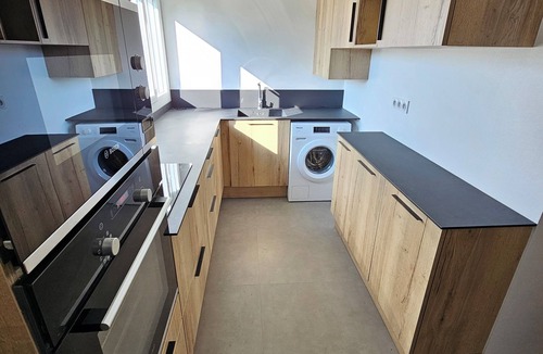 Dinan Apartment | New apartment for 8/9 people in the heart of Dinan (with parking)