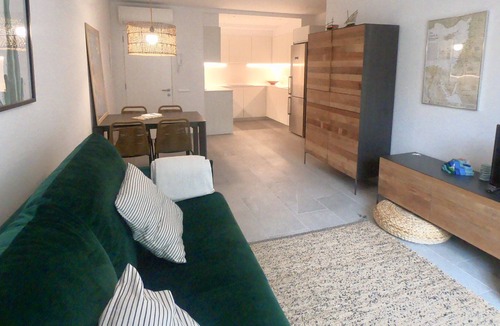 Portlligat Apartment | New apartment in the center with garage