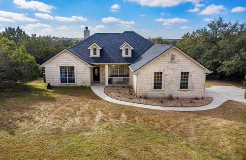Hays County House | NEW Austin Hill Country -Modern, comfortable, private home - pool, fire pit, 4bd